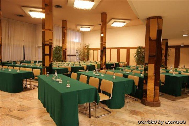 Grand Hotel Golf Tirrenia Facilidades foto